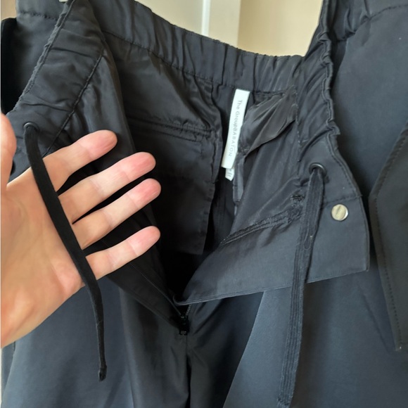 Babaton Women’s Black Nylon Cargo Pant - Picture 4 of 6